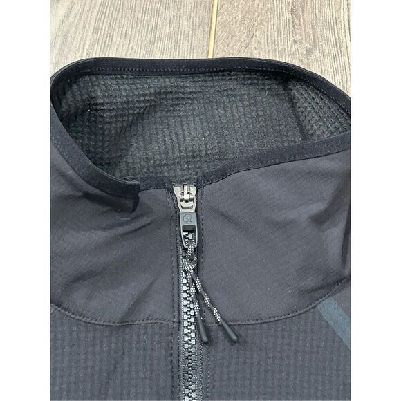 Lululemon Fleece Hiking Zip Up sz LARGE - Picture 5 of 7